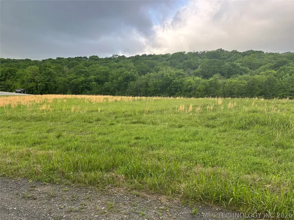 3 E Thunder Rd, Fort Gibson, OK 74434