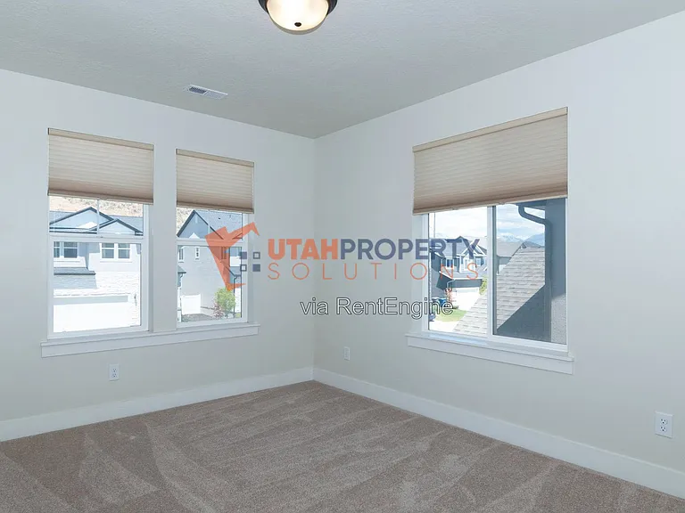 1353 W Quailhill Rd — Photo 24