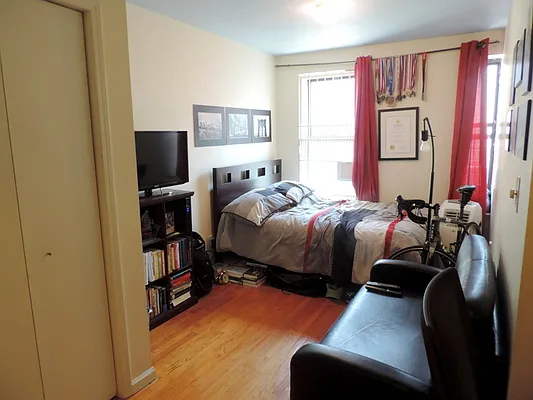 Rented by J Misrahi Realty Corp | media 2