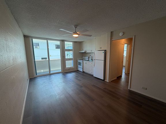 2nd image of 1650 Stillman Ln #203