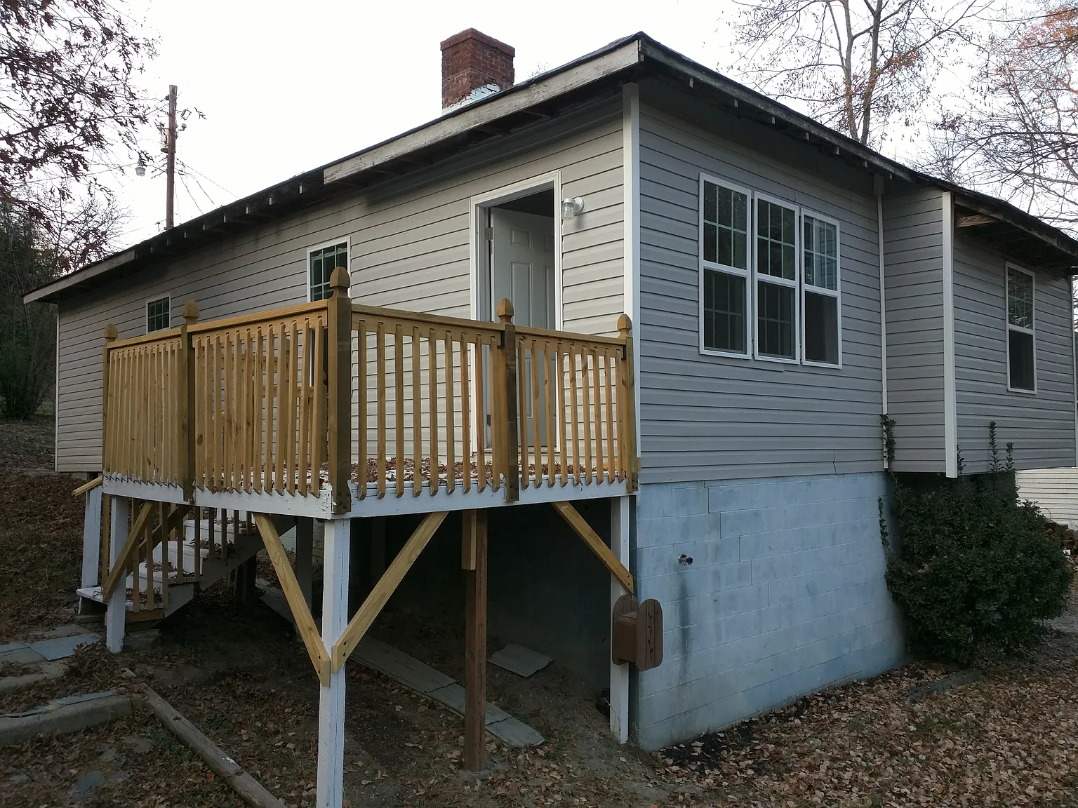 3 bed, 1150 sqft, $1,300 — Photo 2