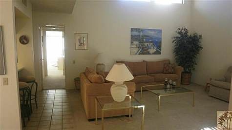 4th image of 2060 Normandy Ct