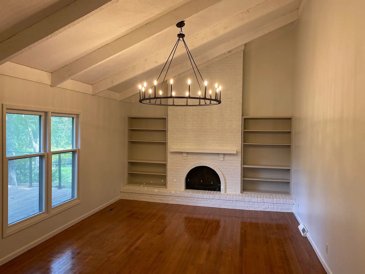 1790 Rio Valley Dr — Photo 3