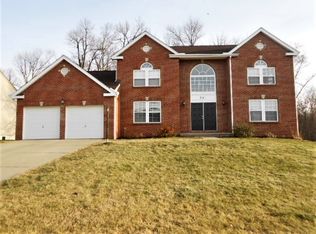 301 N Bend Dr, Pataskala, OH 43062