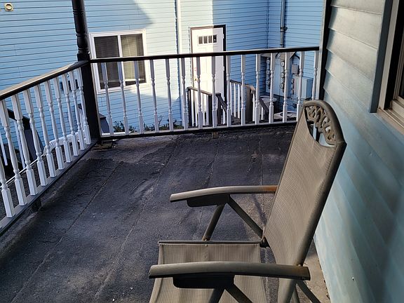 5th image of 13 Church St #A