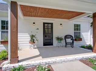 38 Skyland Dr, Greenville, SC 29607