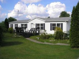 18244 N Norrisville Rd, Conneautville, PA 16406