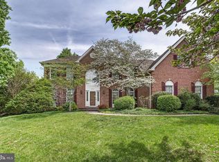 6331 Hidden Canyon Rd, Centreville, VA 20120