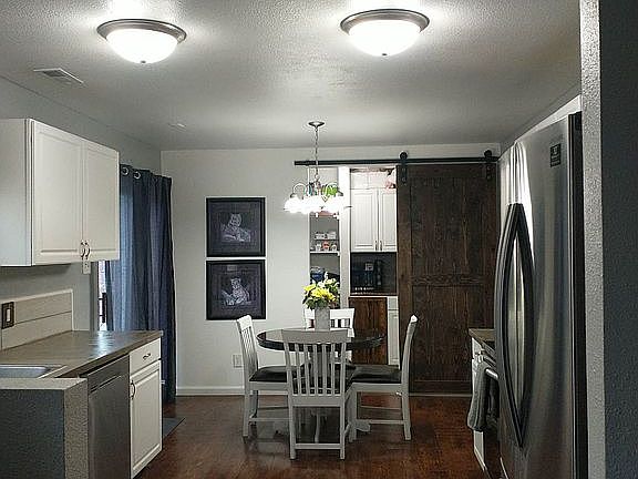 4th image of 4651 Carador Ln