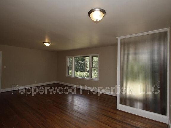 4th image of 643 Greenhill Rd