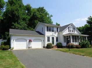 285 Pease Rd, East Longmeadow, MA 01028