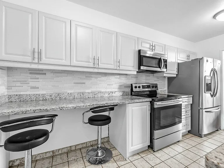 130 Neptune Dr #505 — Photo 9