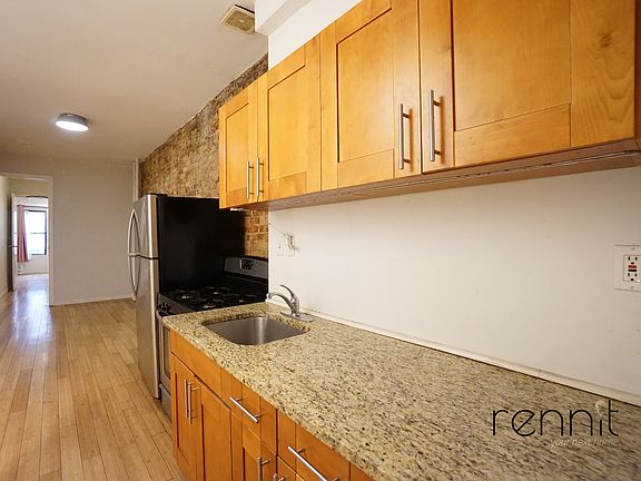 4th image of 314 Jefferson St APT 1L