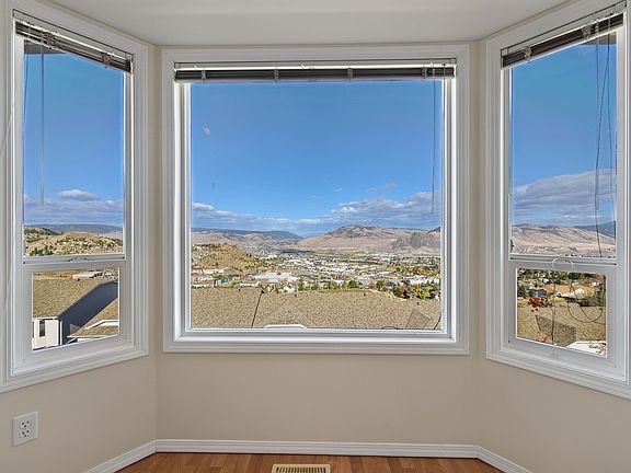 3rd image of 2022 Pacific Way #108