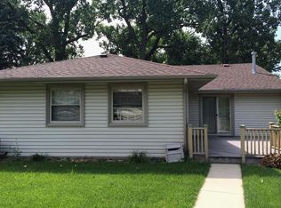 1963 Ash St, Des Plaines, IL 60018