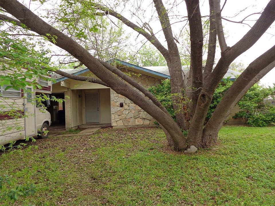 1st image of 2015 Knollwood Ln