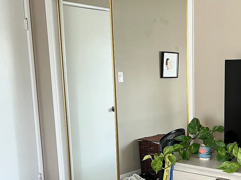 204 Termino Ave #B — Photo 3