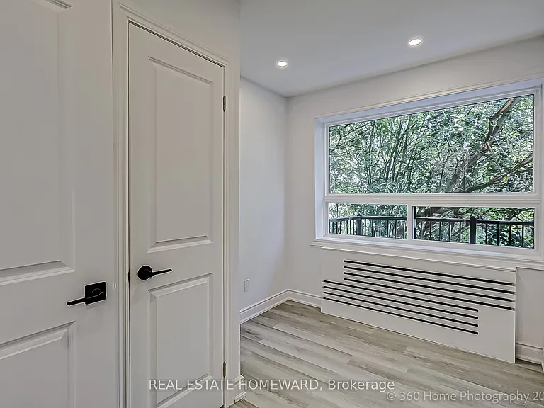 419 Woodbine Ave #10 — Photo 12