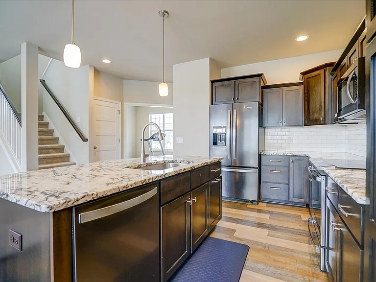601 Tawny Elm Pkwy — Photo 12