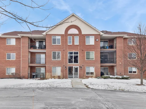 7025 Heritage Cir APT 2A, Orland Park, IL 60462