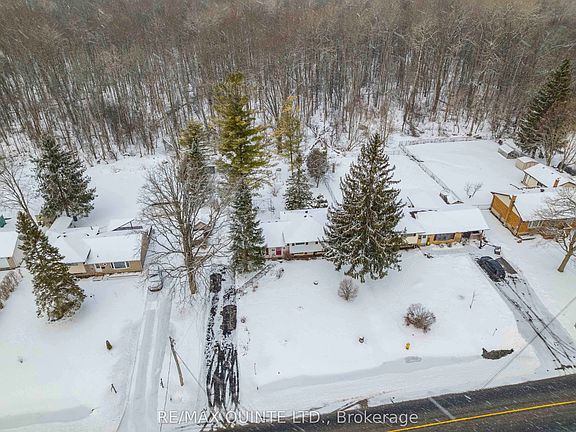 5th image of 527 Montrose Rd