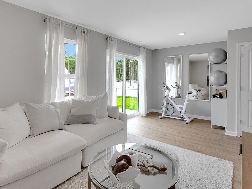 1st image of 17 Baybreeze Dr