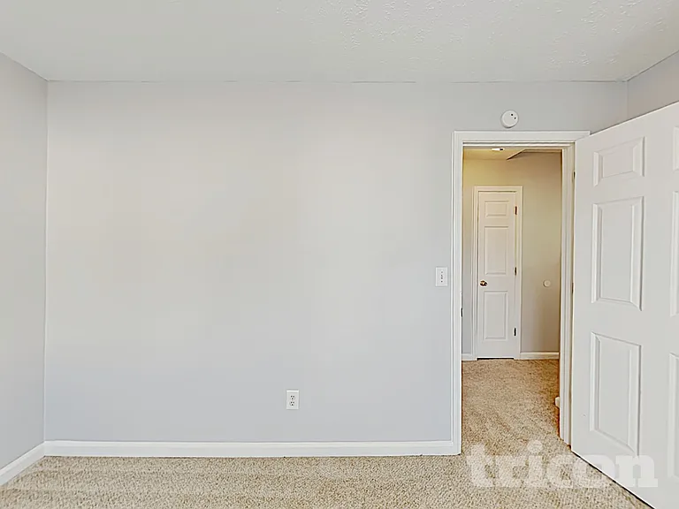 87 Princeton Dr — Photo 13