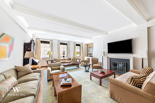 Sold by Warburg | media 1