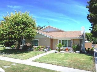 413 Nobel Ave #D, Santa Ana, CA 92707