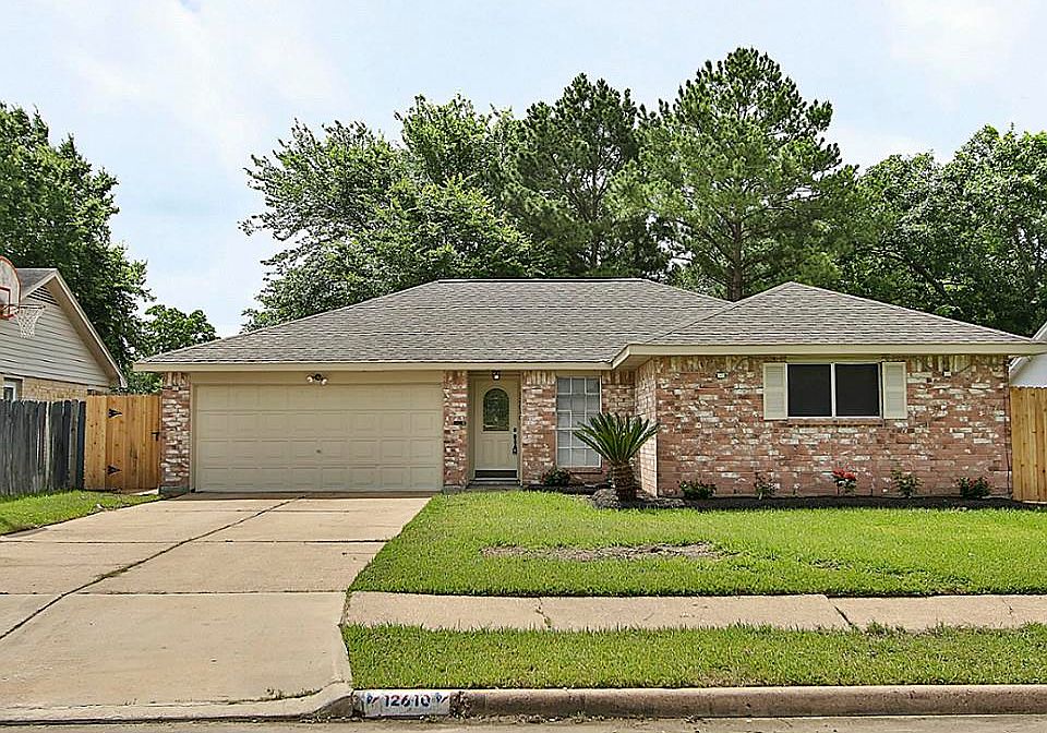 1st image of 12610 Corning Dr