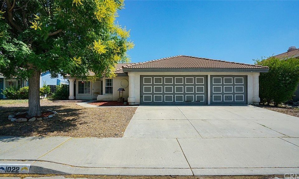 1st image of 1022 Alexandra Dr