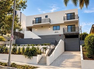 565 N Mariposa #B, Los Angeles, CA 90004