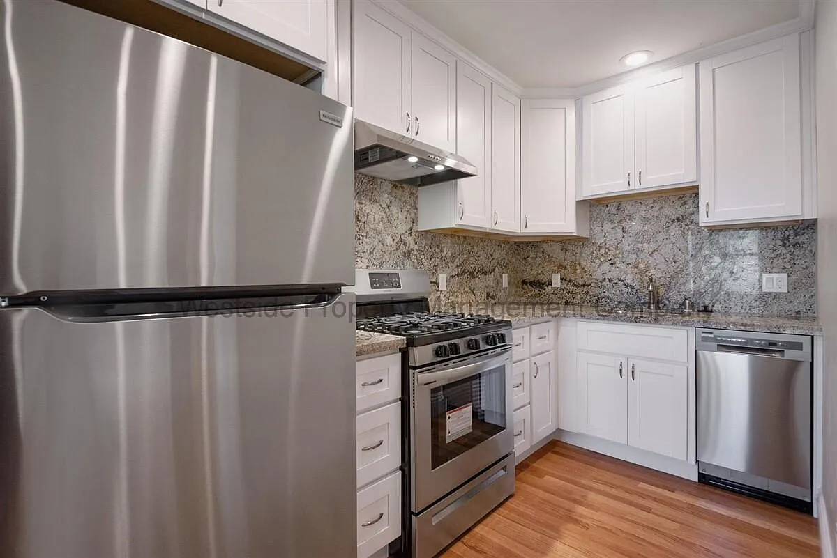 1 bed, 625 sqft, $2,995 — Photo 4
