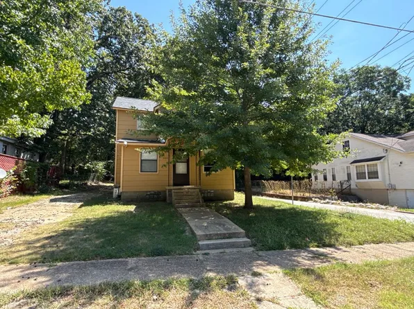 1102 Fairmount St, Poplar Bluff, MO 63901