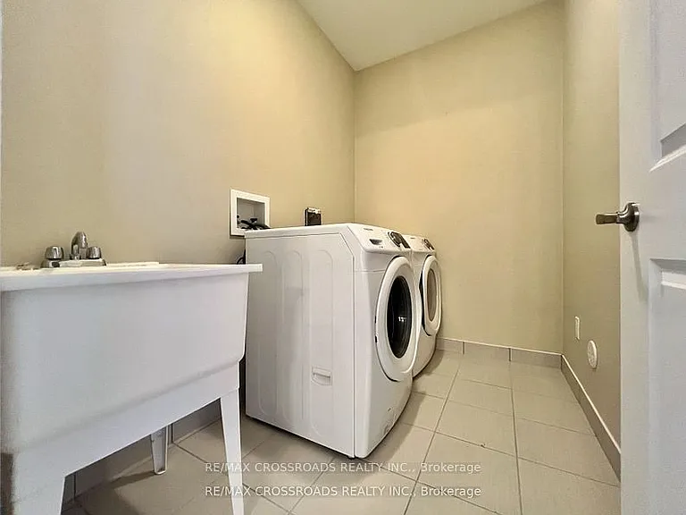 45 Plowman Ln — Photo 26