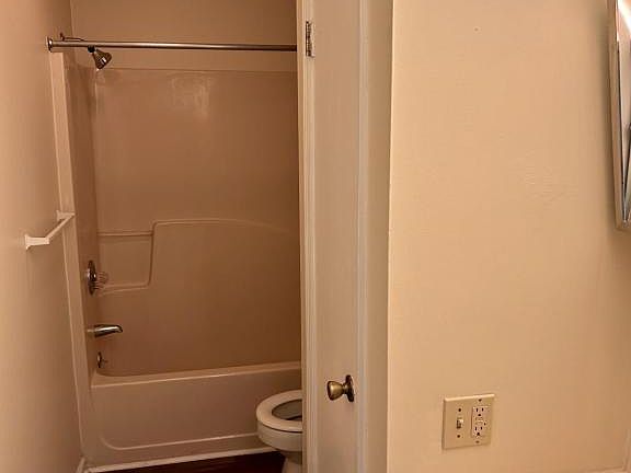5th image of 801 E Main St #44