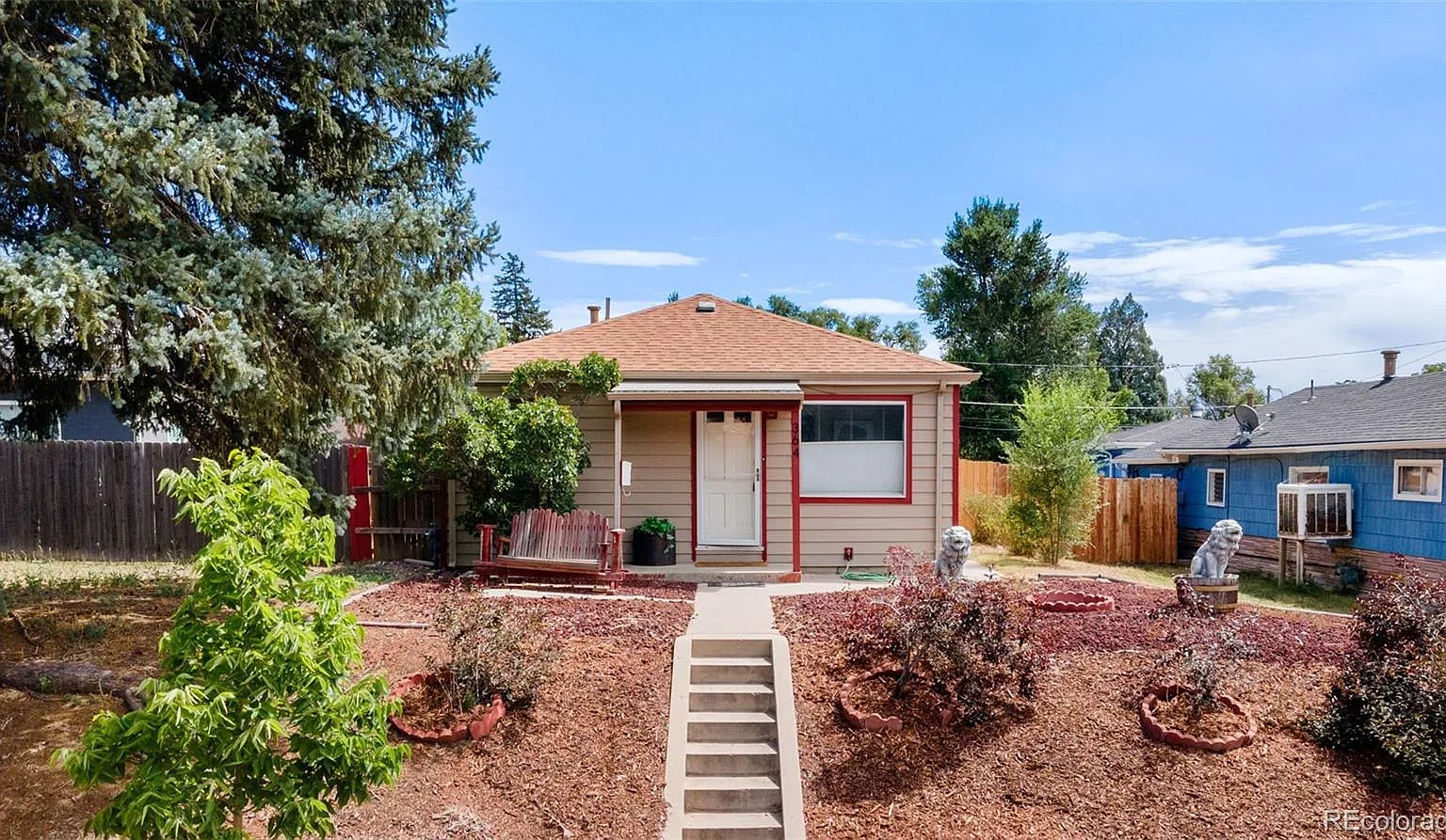 2 bed, 1.0 bath, 720 sqft, $3,000 — Photo 1