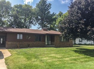 2094 Highway 102, New Sharon, IA 50207