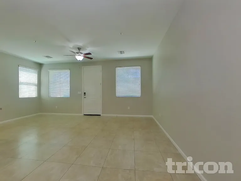 12532 W Hummingbird Ter — Photo 2