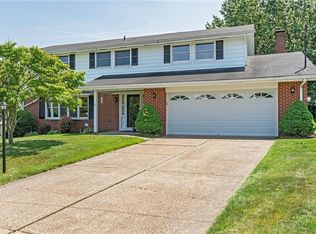 201 McCartney Dr, Coraopolis, PA 15108