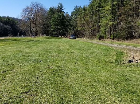 Williams Dr, Clarington, PA 15828