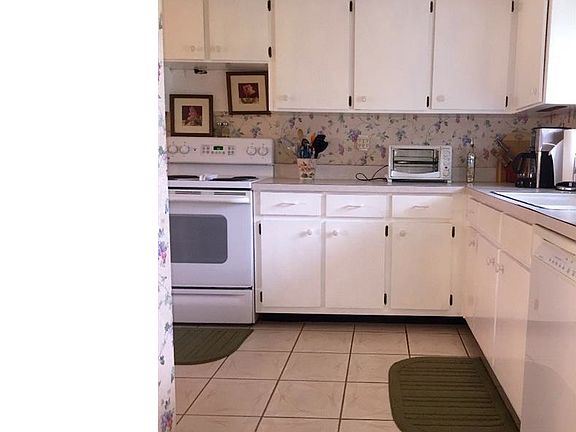 2nd image of 5917 Littlestone Ct APT 116