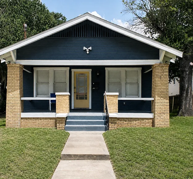 306 S Gomez Ave — Photo 1