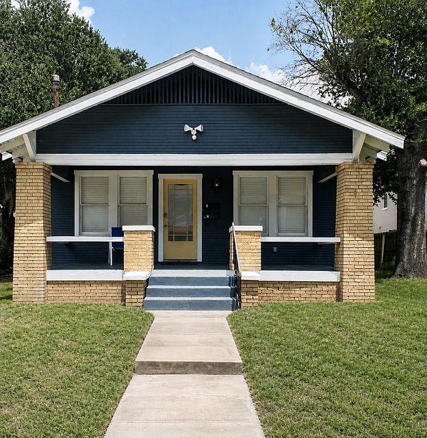 1st image of 306 S Gomez Ave