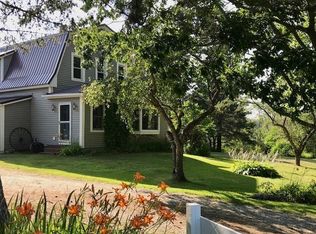 571 Muskrat Farm Rd, Prospect, ME 04981