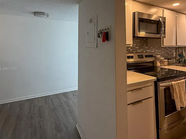 7051 Environ Blvd #436 — Photo 9