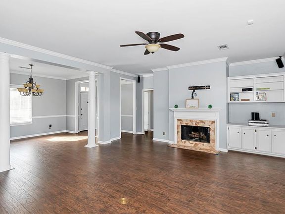 5th image of 8131 Greyfield Dr