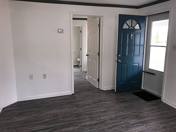 2nd image of 546 Jefferson Manor Dr