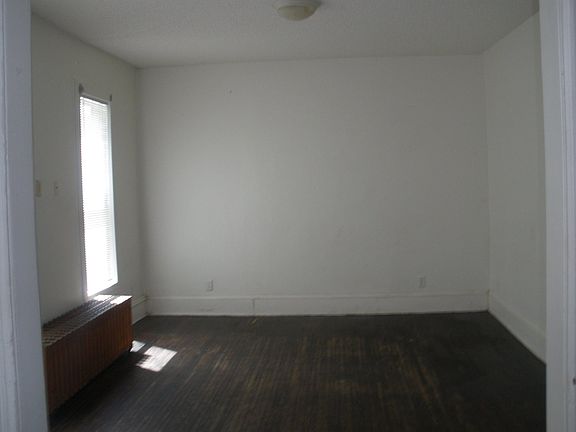 5th image of 619 6th Ave S #10B-2Ba