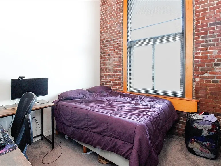 320 W 2nd St #512 — Photo 9